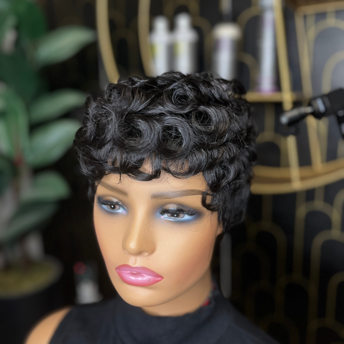 “Rosa” pin curl pixie